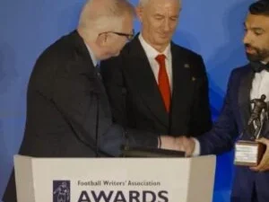 محمد صلاح الكرة الذهبية هدف الموسم المقبل